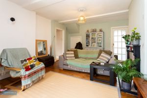 Sitting Room- click for photo gallery